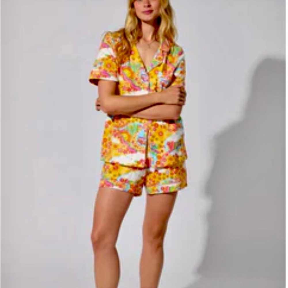 BedHead “Good Vibes” NEW Floral Print Medium